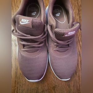 Mauve Nike sneakers